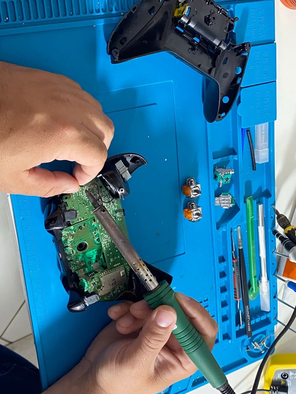Consertamos Controles Xbox, PS5 e PS4 - Foto 2