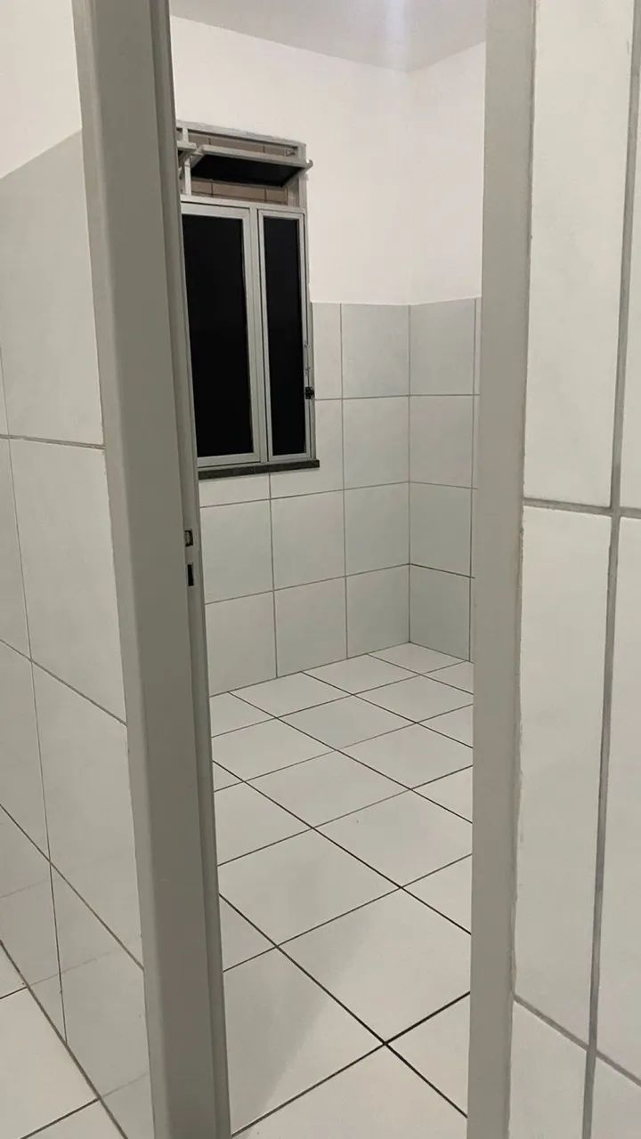Alugo apartamento com 1 quarto