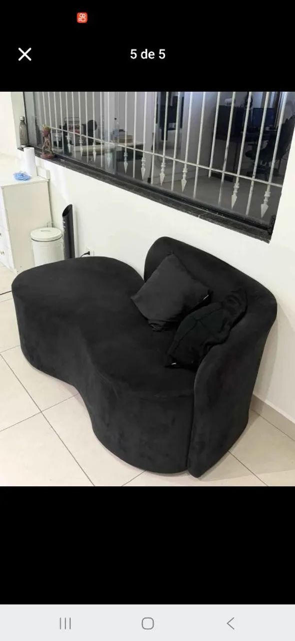 Sofa orgânico preto semi novo  - Foto 2
