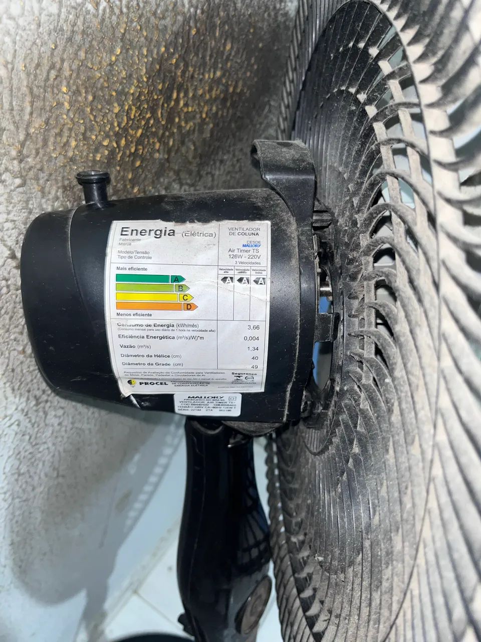 Ventilador de Coluna com Timer Usado Funcionando
