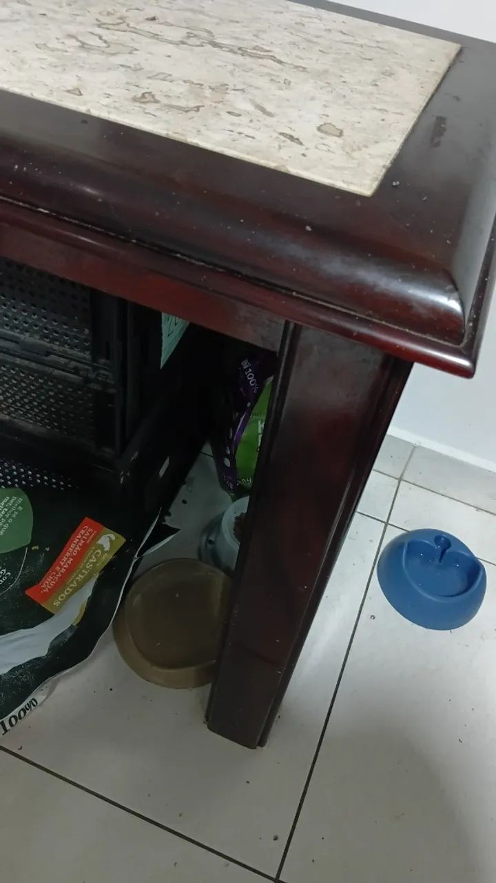Mesa de madeira com tampo de pedra  - Foto 4