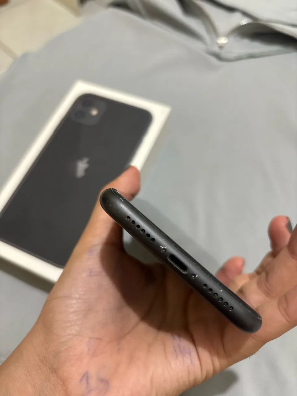 Vendo iphone 11 preto (Peças dele) - Foto 4