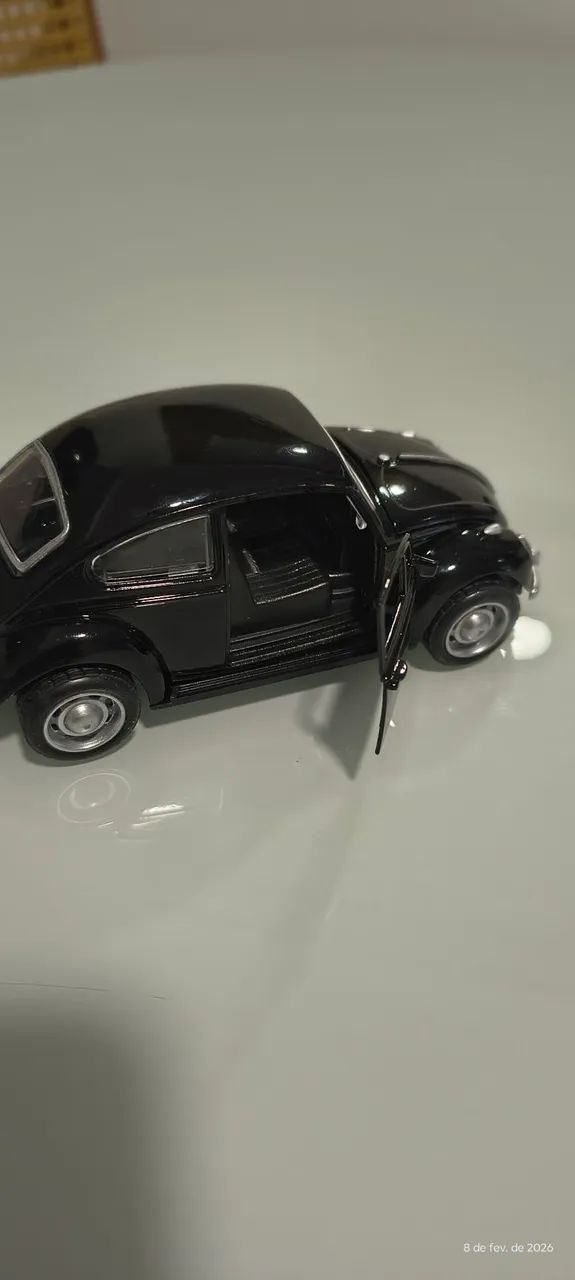 Carrinho de metal Fusca preto 1/32 - Foto 4