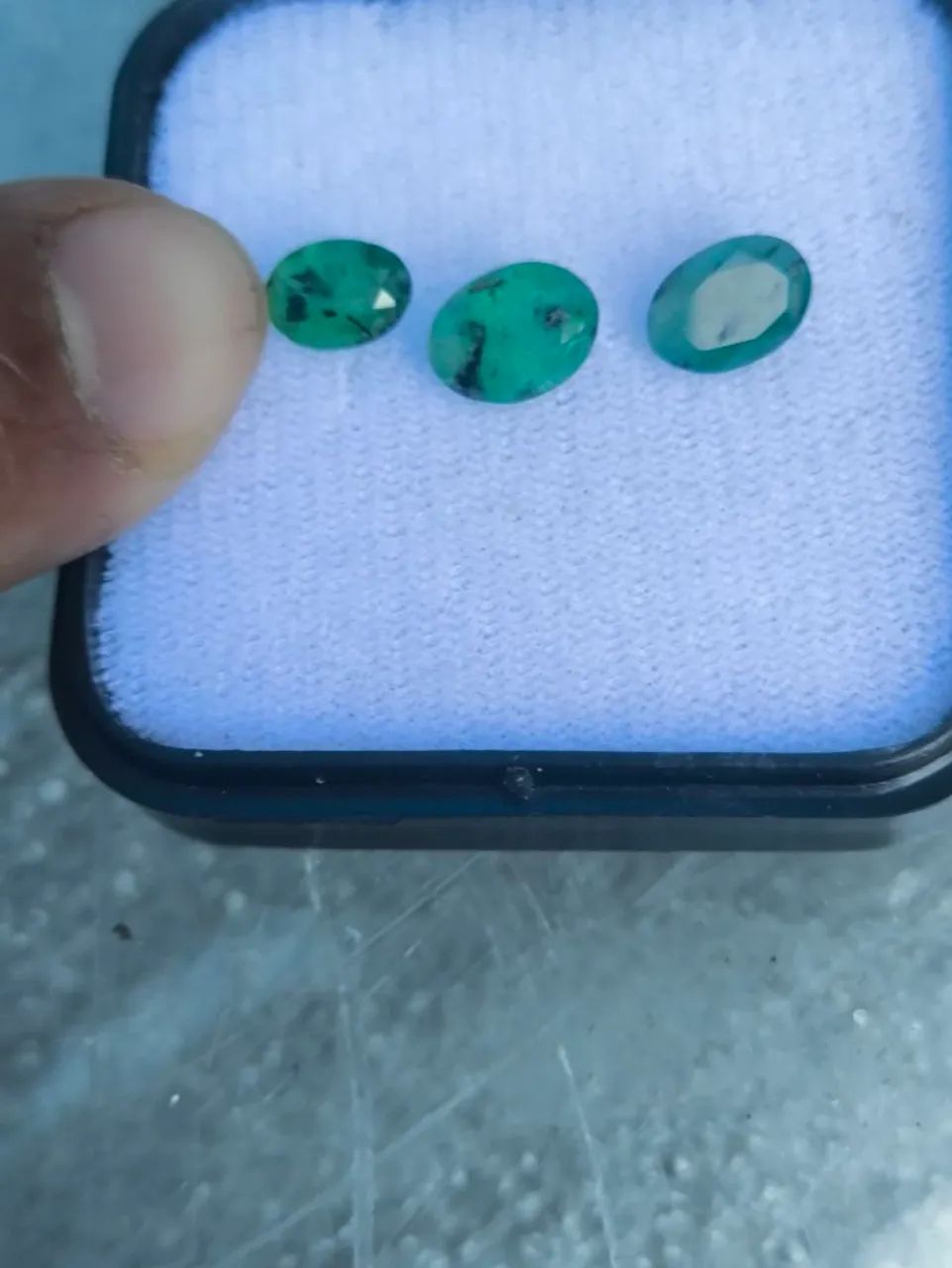 Conjunto com 3 esmeralda 2.5 ct - Foto 2