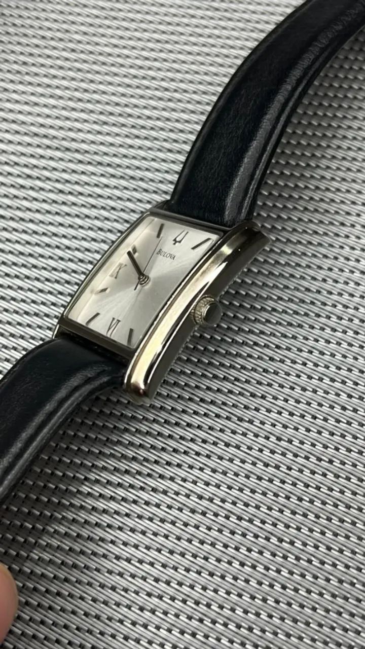Relógio Bulova "Tank" 96A29 - Foto 5