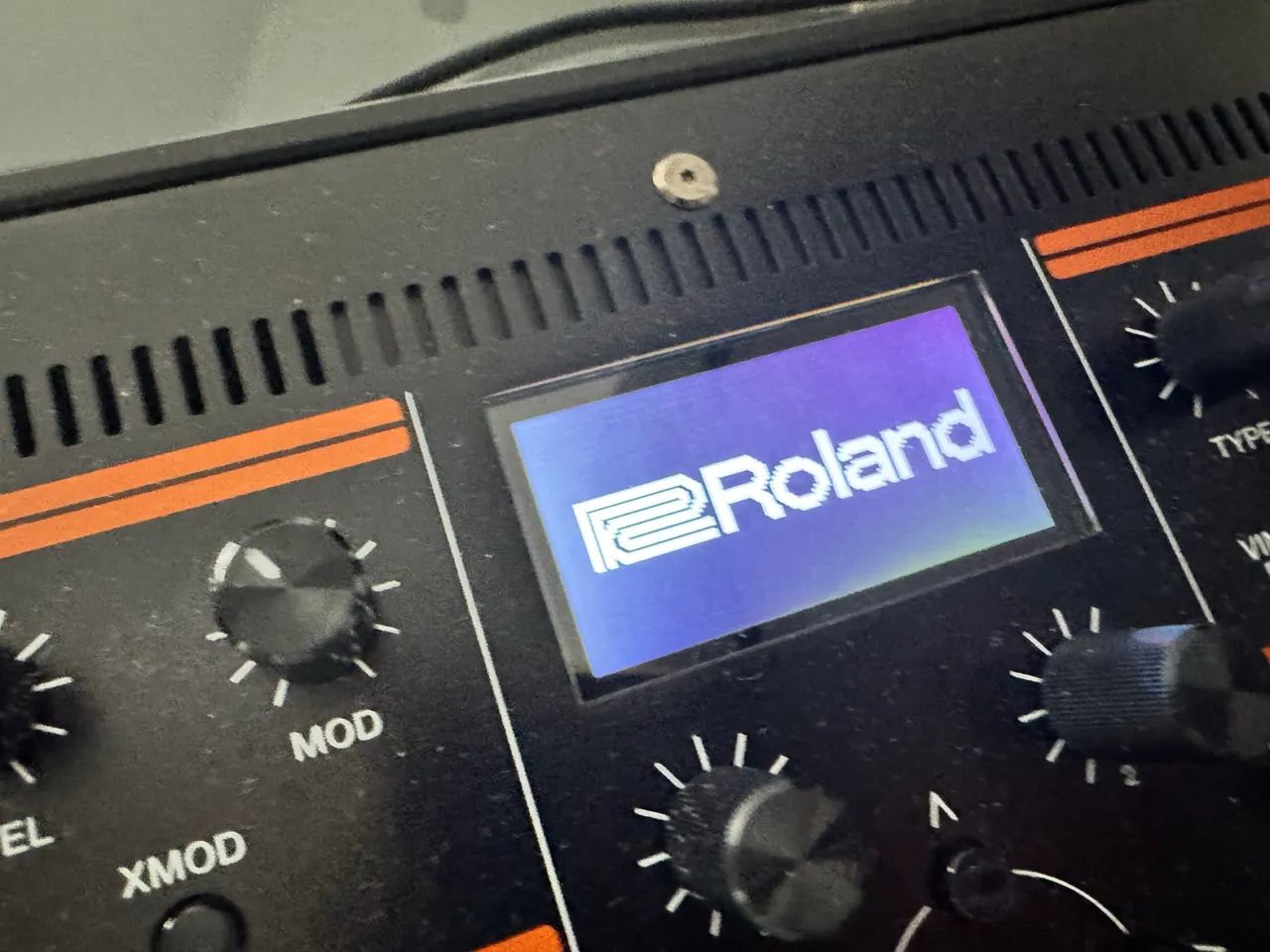 Roland Jupiter Xm Nord Stage Korg Pa-1000 - Instrumentos musicais