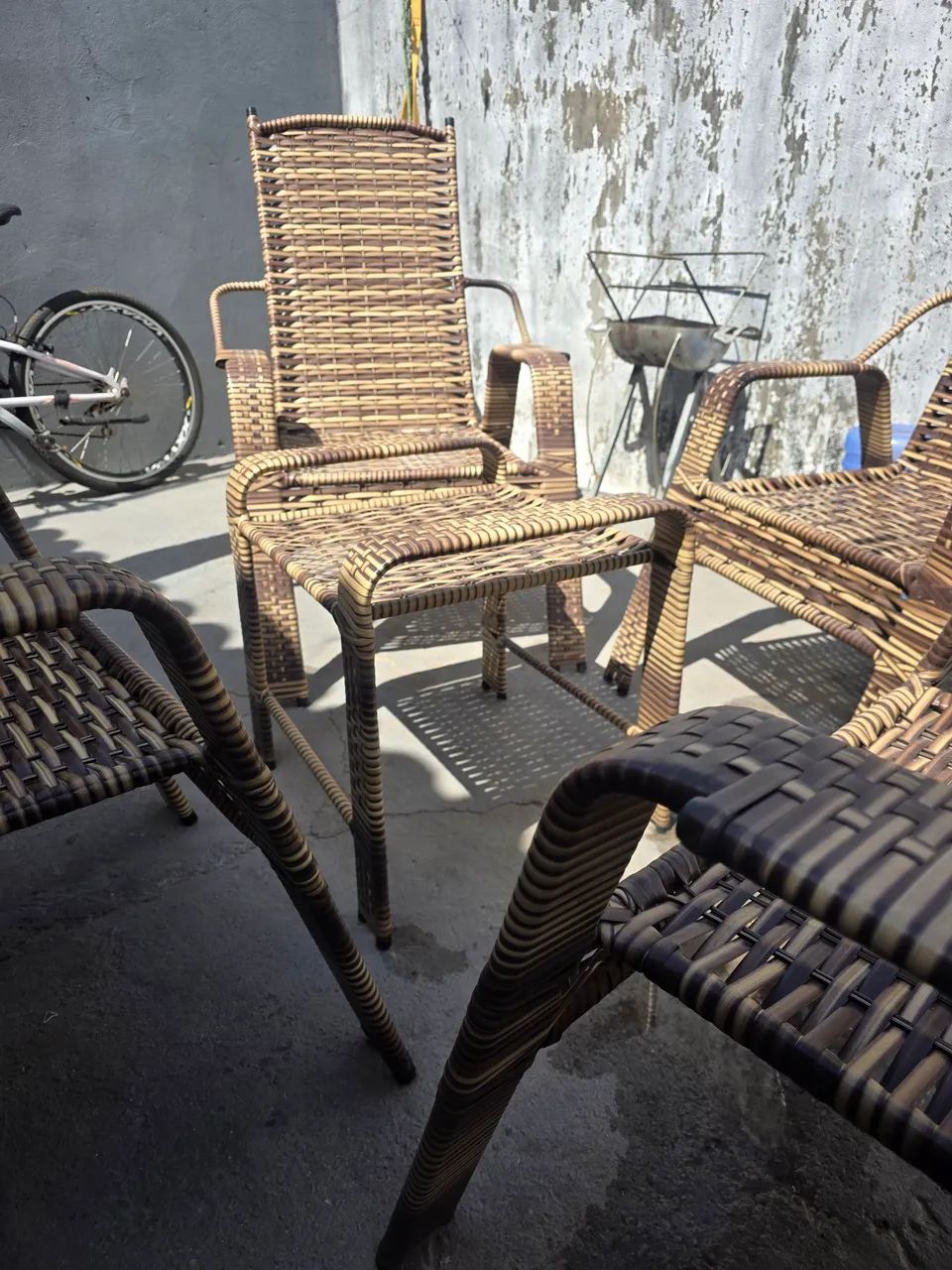 Vendo esse conjunto de terraço ou varanda chamaaa.. - Foto 2