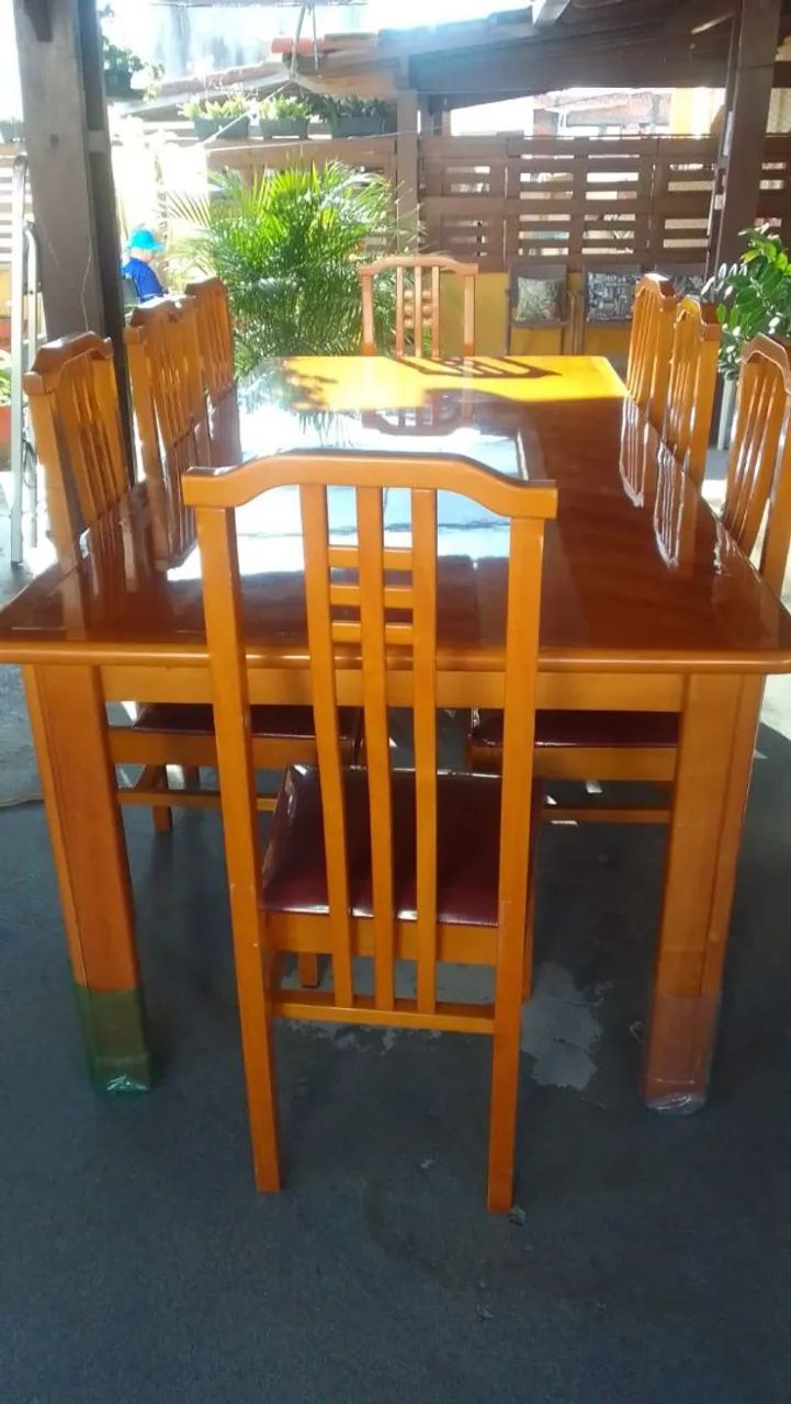 Mesa 8 cadeiras 