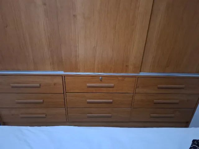 Guarda roupa  casal madeira - Foto 2