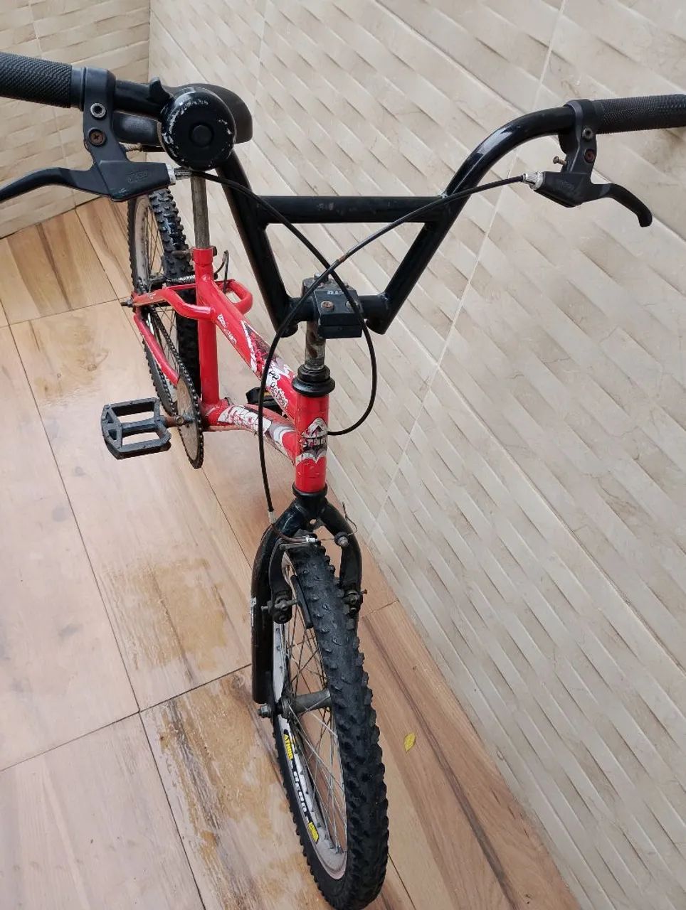Bicicleta semi usada para criança  - Foto 2