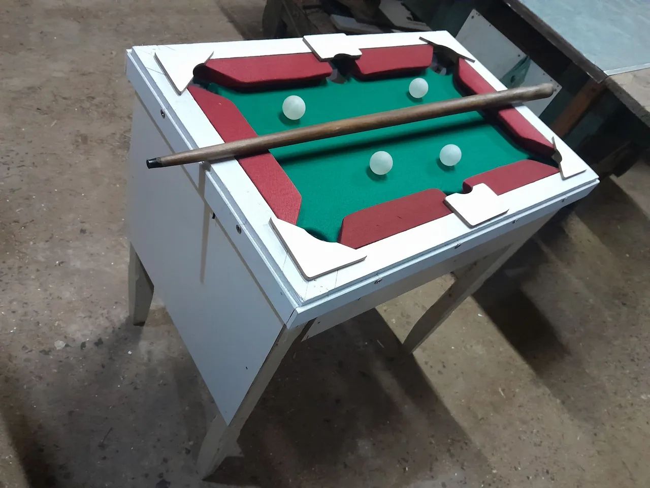 Mesa de bilhar infantil, com tampo para mesa e cadeira.  - Foto 3