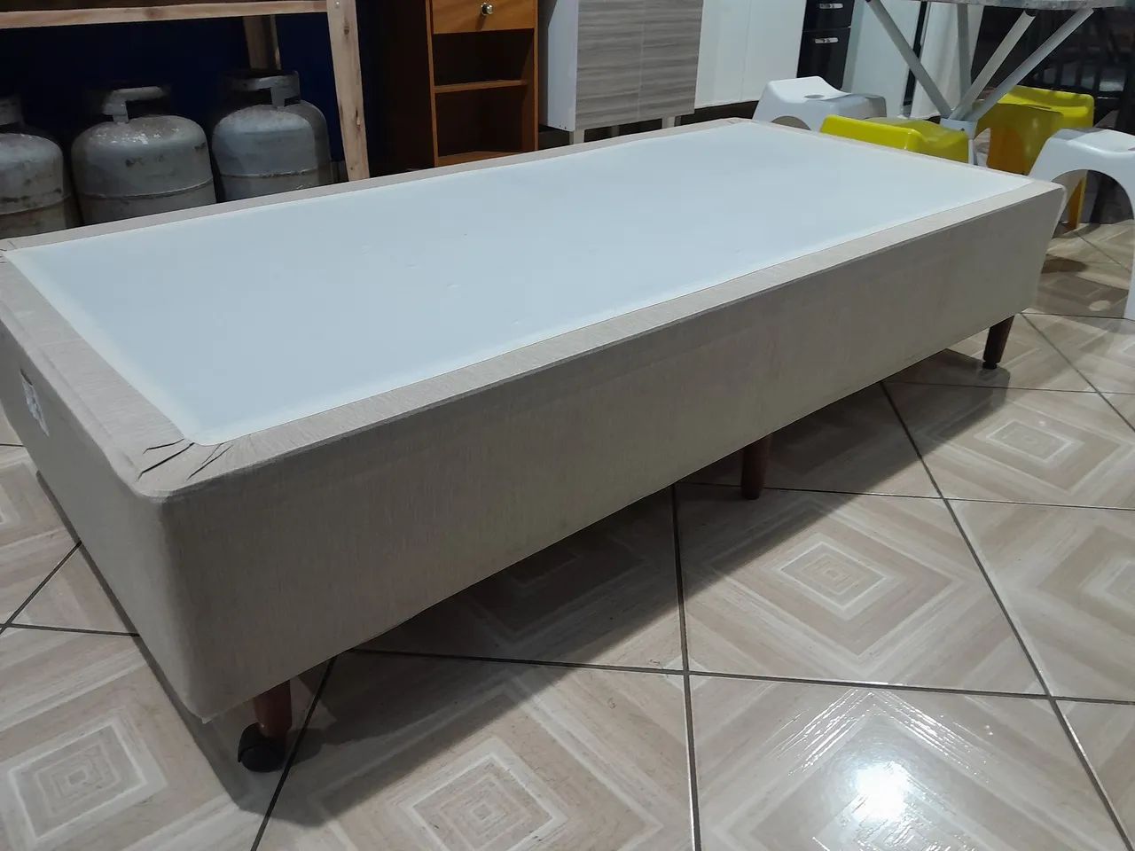 Base box de solteiro da marca Castor  - Foto 2