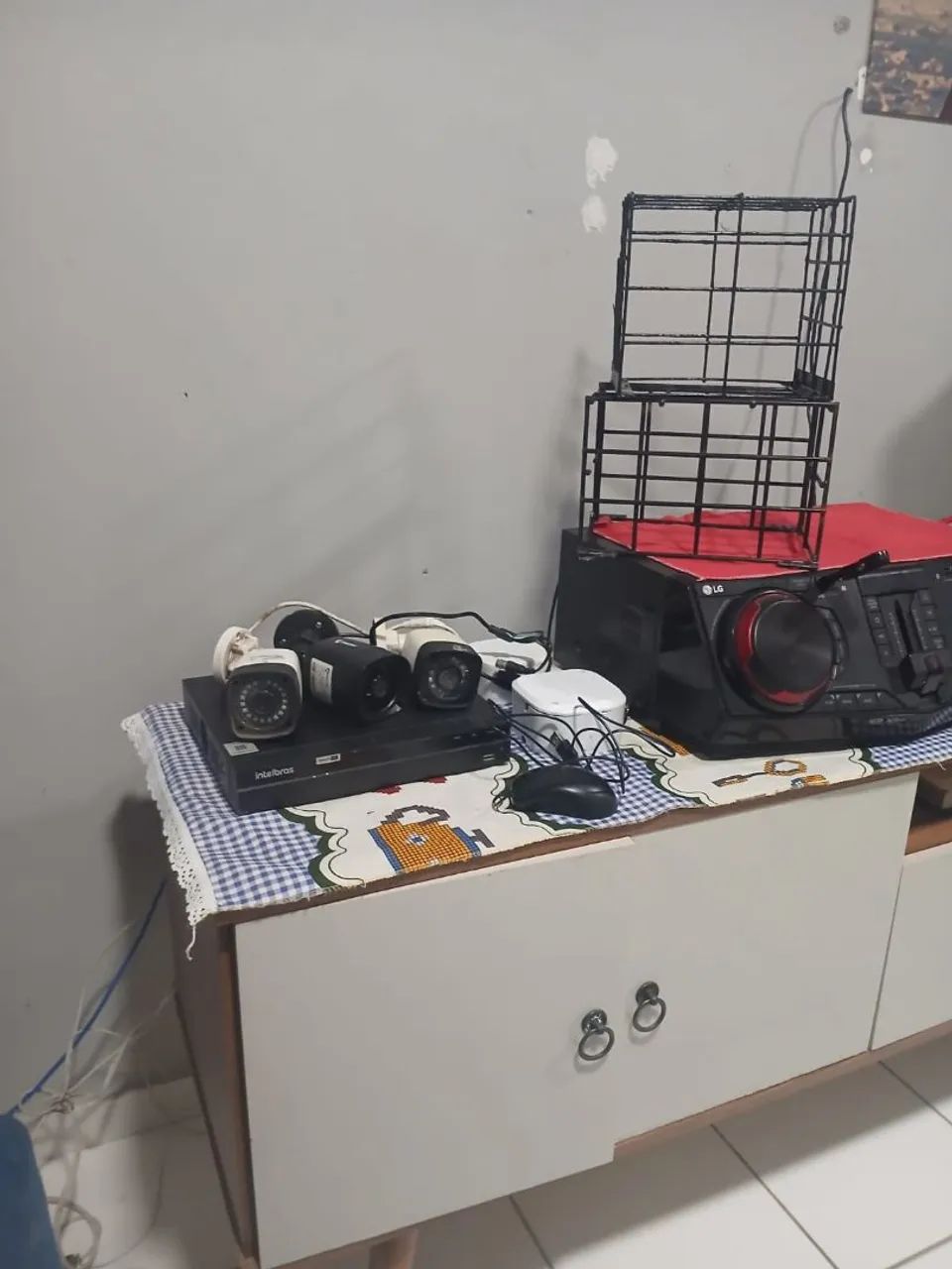 Vendo 4 câmeras com crade hdr - Foto 3