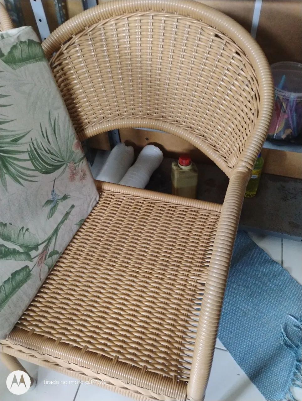 2 cadeiras e uma mesa de alumínio para área. - Foto 4