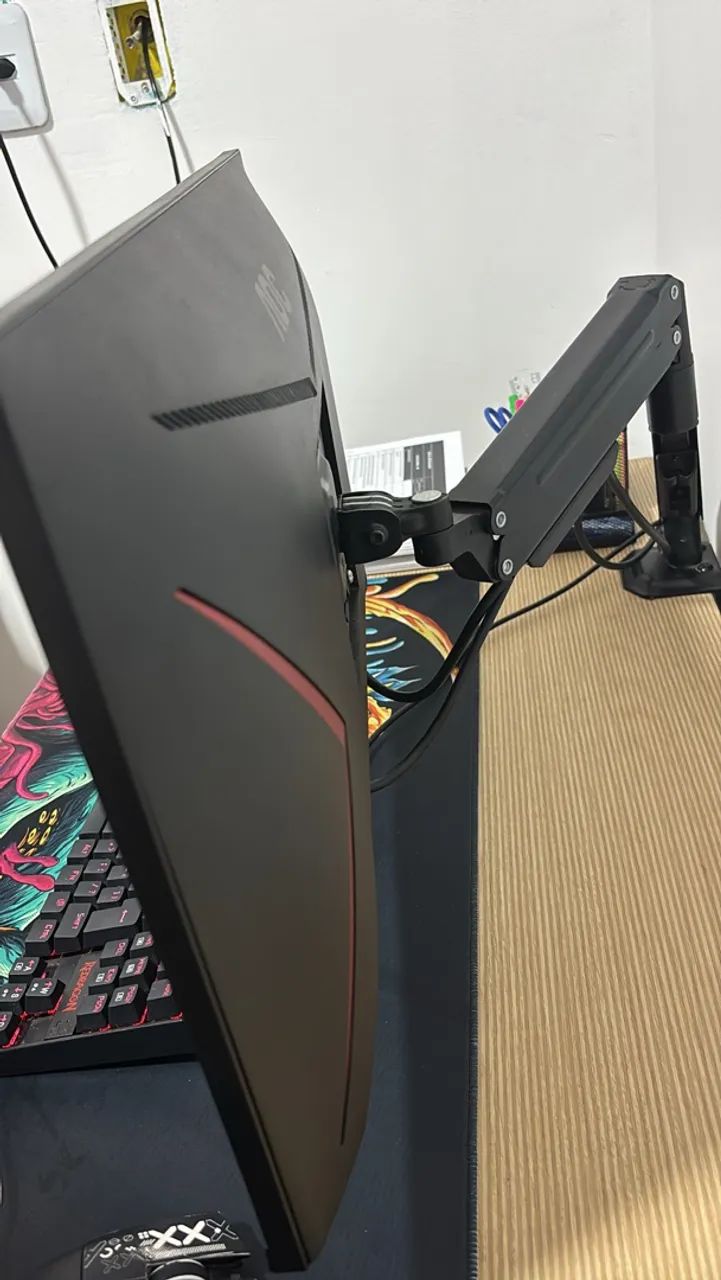 Monitor AOC 165Hz Full HD 0.5ms 1 ano de uso. - Foto 2