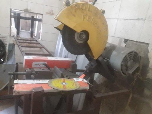Vendo maquina de solda, policorte e lixadeira!!! barato pra sair logo