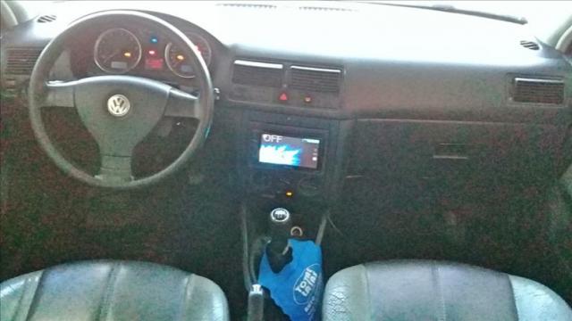 Volkswagen Golf 2.0 mi 8v - Foto 6