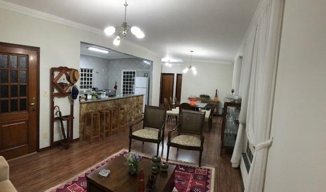 Casa Res. Manuela Birigui