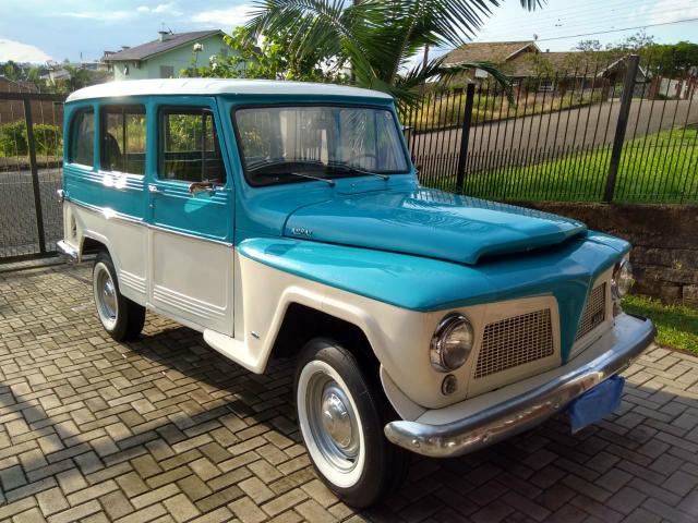 Rural Willys 1975 diferenciada