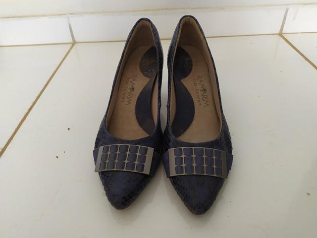 8 pares de sapato N. 39 - Foto 5