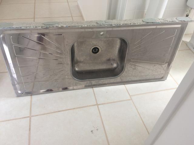 Vendo 2 pias para banheiro e cozinha - Foto 3
