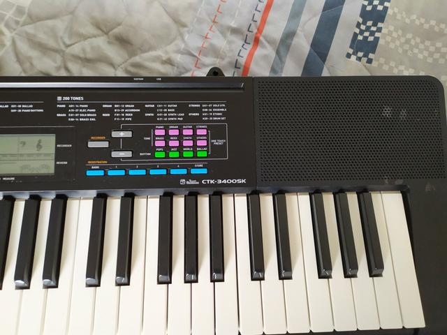 Teclado Casio semi novo - Foto 5