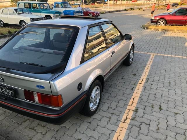 Vendo Escort XR3 de coleção, placa preta - Foto 5