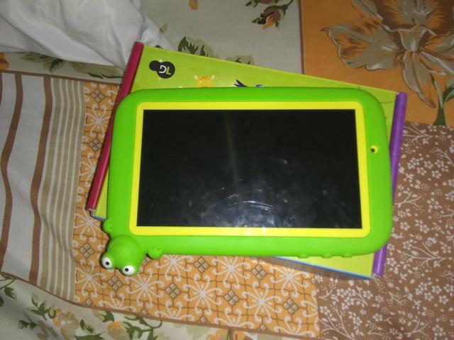 Tablet novo vendo troco por celular