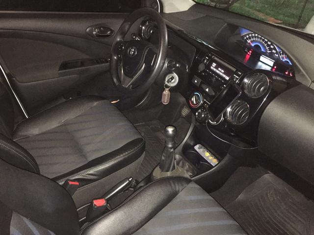Toyota Etios sedan 1.5 XS - Foto 7