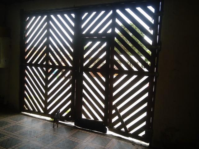 Portão de madeira - Foto 2