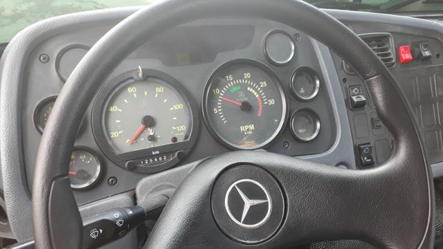 Mb 1718 2011/11 com 125.000 km originais sem retoque de pintura - Foto 8