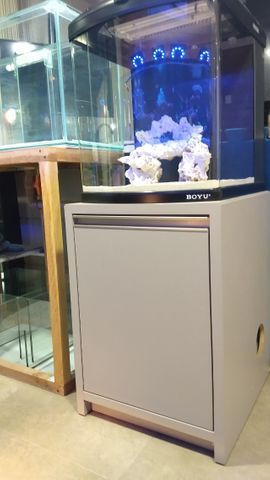 Vendo aquário Boyu 128 l