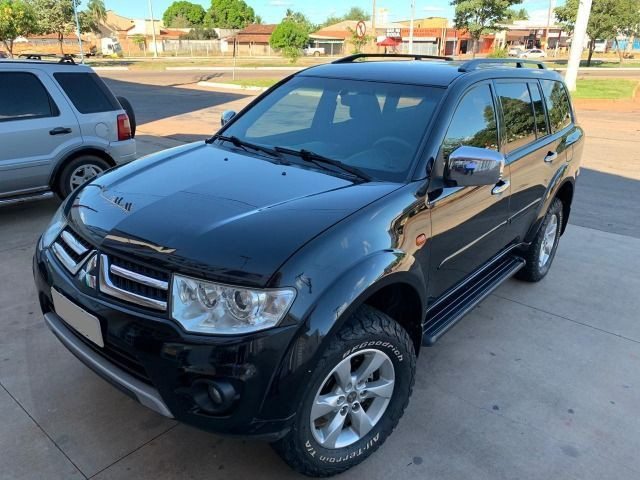 Pajero dakar 2015 diesel 3.2 4x4 AT 180 cv troco por pick-up diesel AT cv -