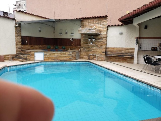 Mansão para aluguel e venda tem 760m²  com 4 suites em Batista Campos - Belém - Pará
