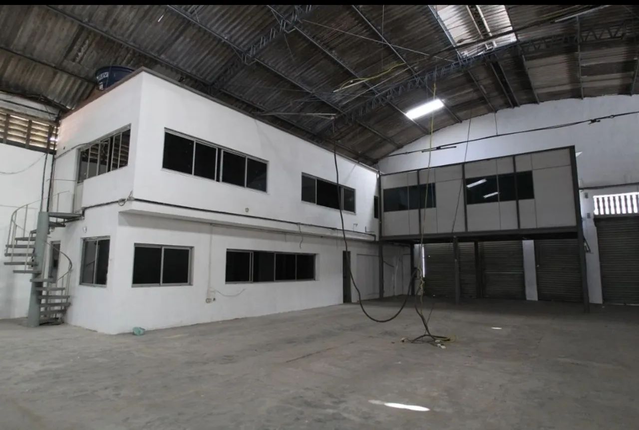 Alugo galpão, com docas e ampla área de manobra  - Foto 8