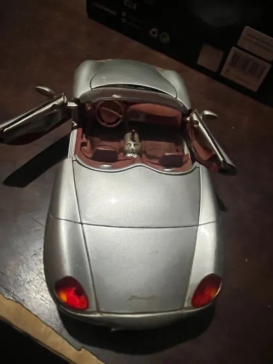 Porsche Boxster 1:18 Maisto - Foto 3