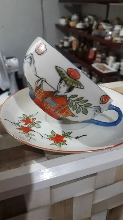 Xícaras de Chá com Pires de Porcelana Schimth e Chinesa - Foto 4