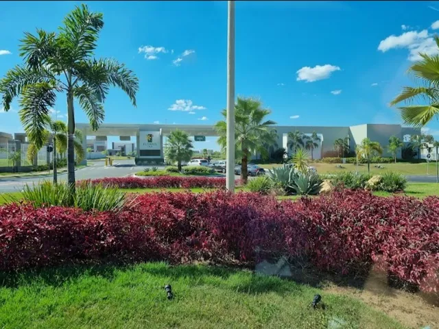 Vende-se terreno com 457m2 no Condomínio Florais Itália em Cuiabá MT