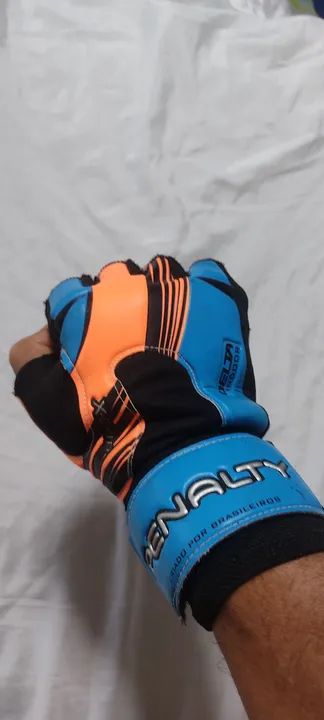 Luva de Goleiro de Futsal Penalty KTZS - Tamanho 09 - Foto 2