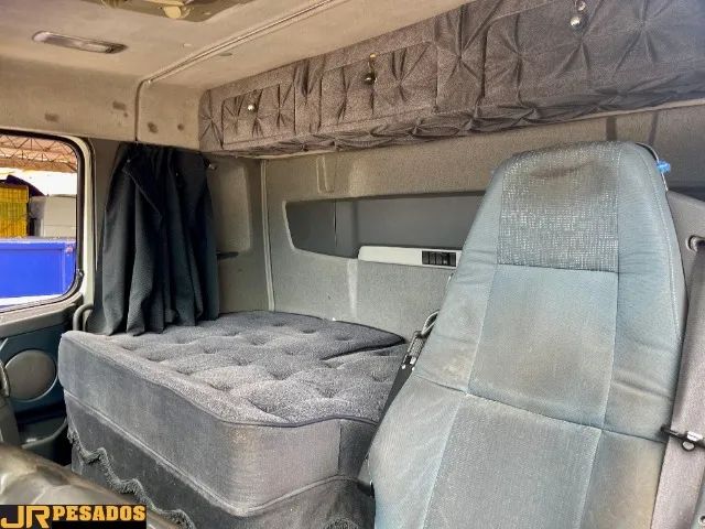 volvo fh 400 toco 4x2 ano 2010 completo automático c/ ar-condicionado - Foto 10