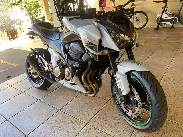 Motos KAWASAKI Z-800 no Brasil