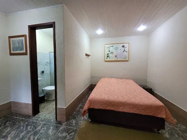 Linda casa em Lumiar com 4 suítes e rio pra banho nos fundos (1 km da praça) - Foto 11