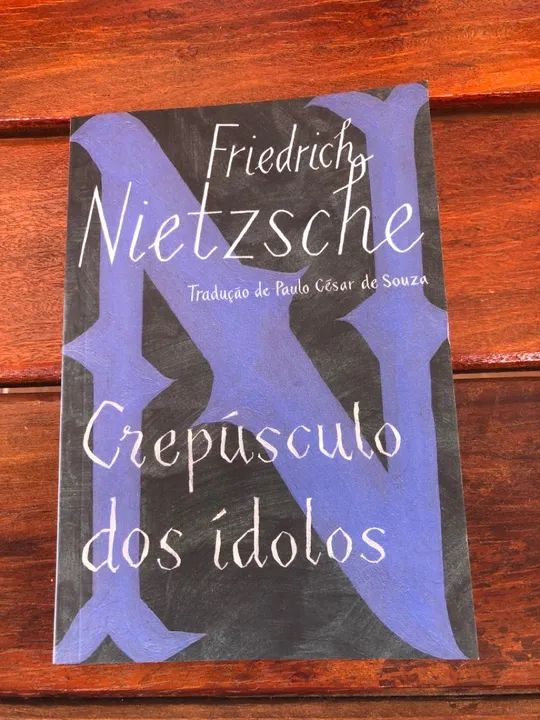 Livro Crepúsculo dos Ídolos 