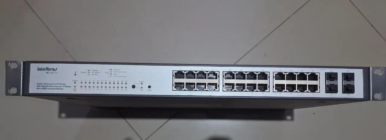 Switch Intelbra Sg 2404 Poe 24 Prts Gigab Ethernet Minigbic - Foto 3