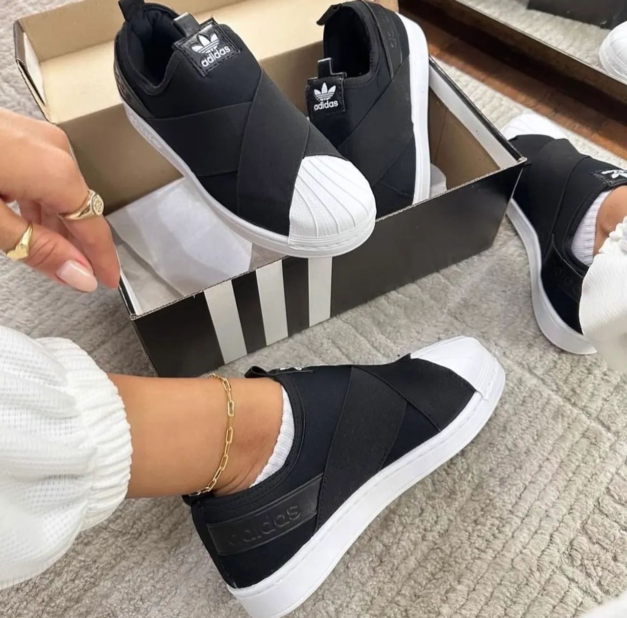 Tênis Adidas Slip On Preto  - Foto 2