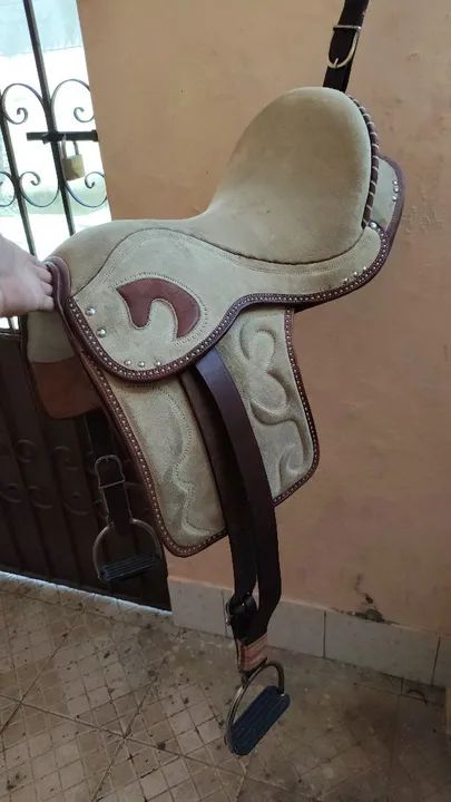 Sela de cavalo em couro legítimo