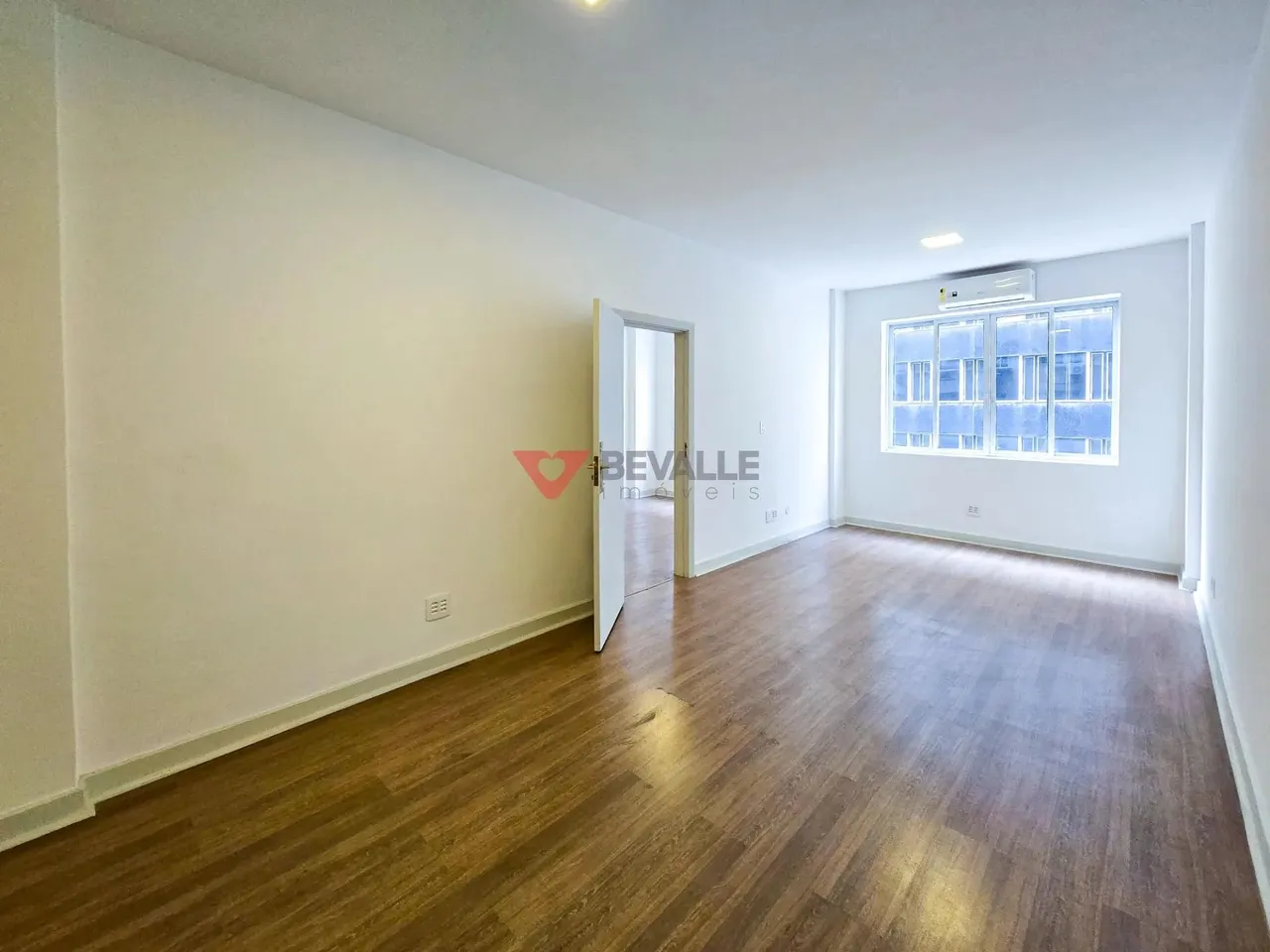 Alugue Sala no Centro do RJ: 75m², 3 Salas