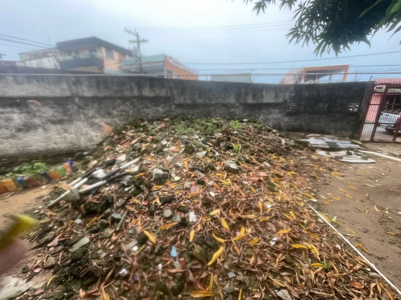 DOAÇÃO Restos de materiais de construção - ótimo para reformas!