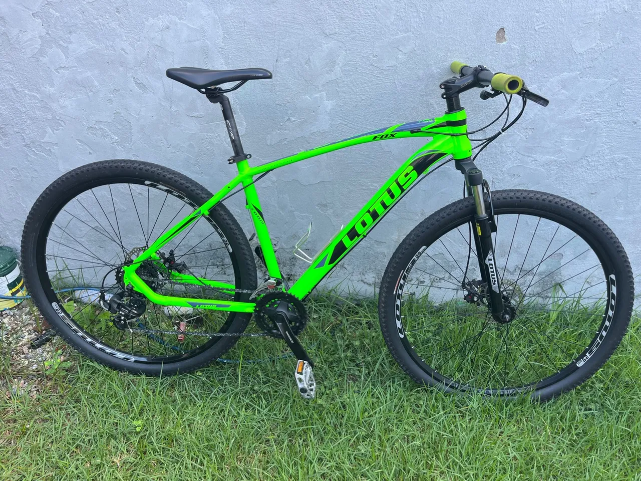 Bicicleta Lotus Fox aro 29