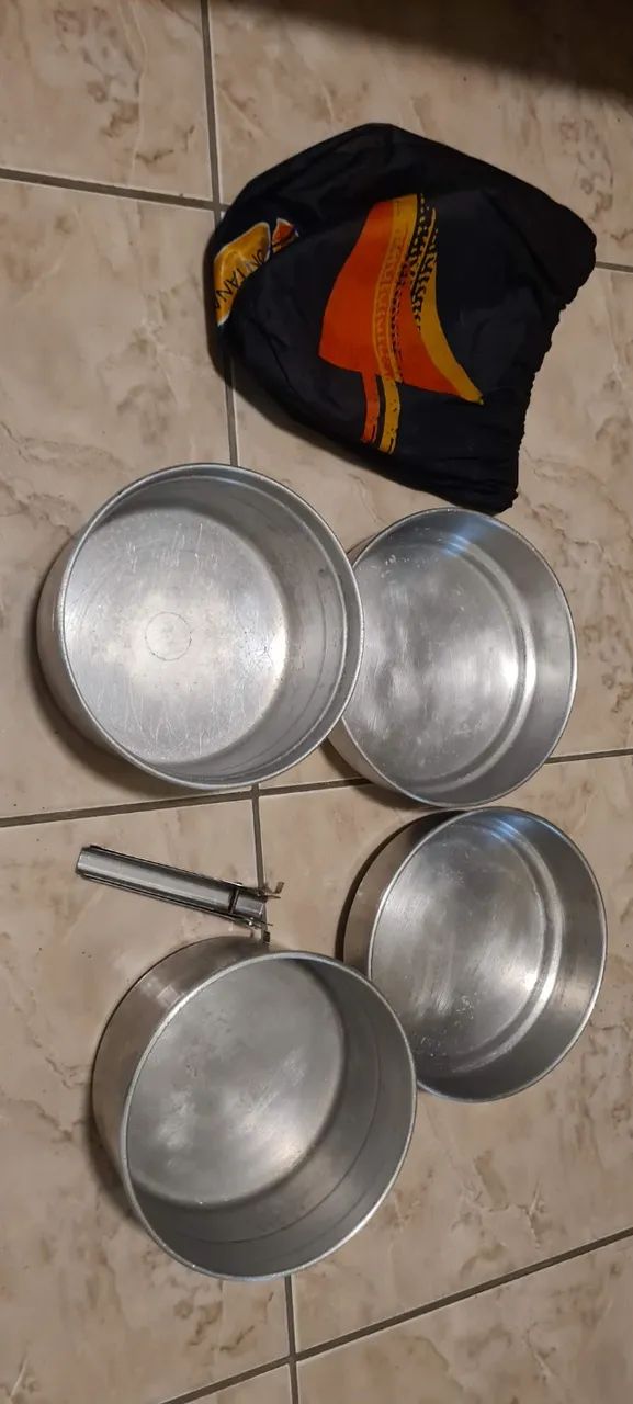 JOGO DE PANELAS E PRATOS EM ALUMINIO - Foto 2